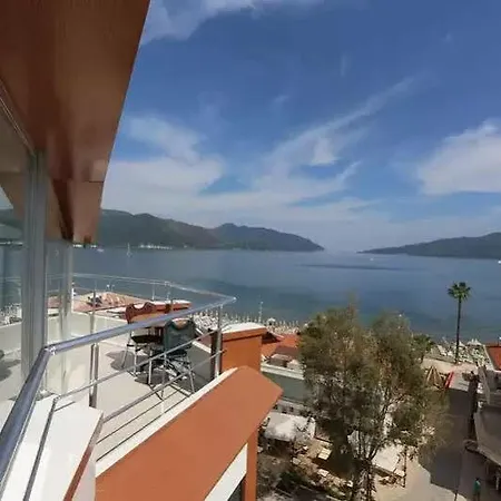Aurasia Seaside ホテル